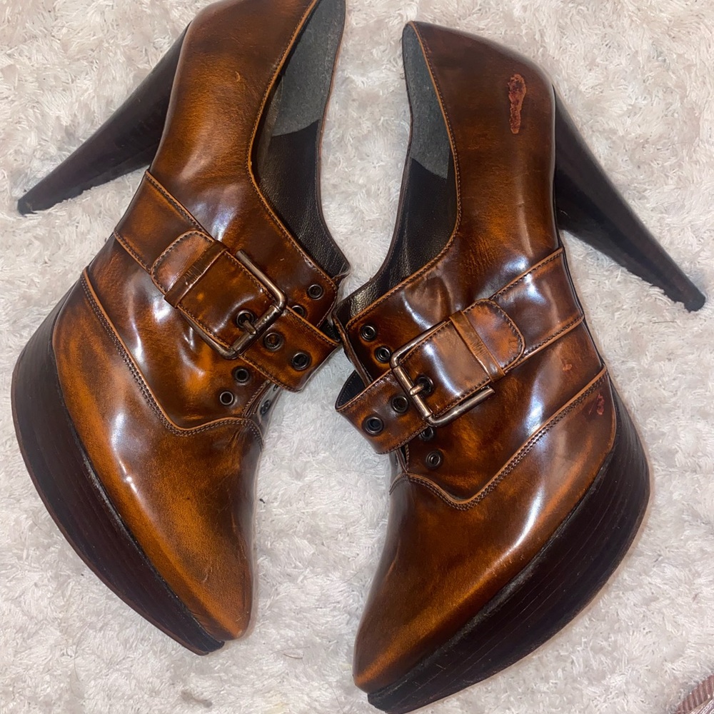 Stuart Weitzman Distressed Heels